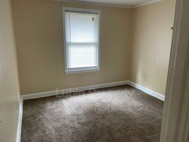 Photo - 1393 Lapaloma St