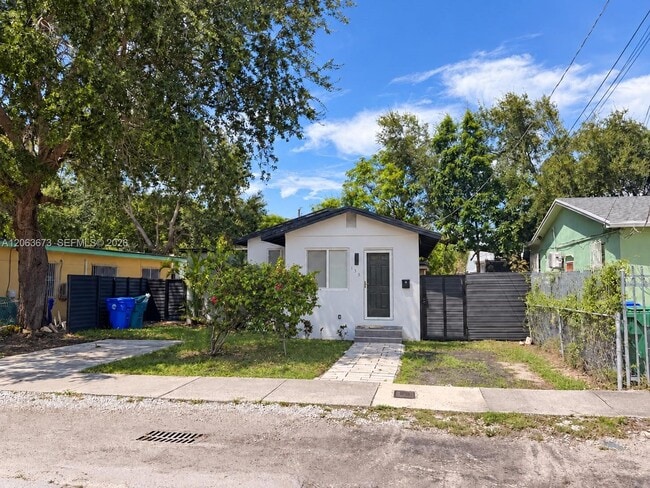 135 NW 68th St