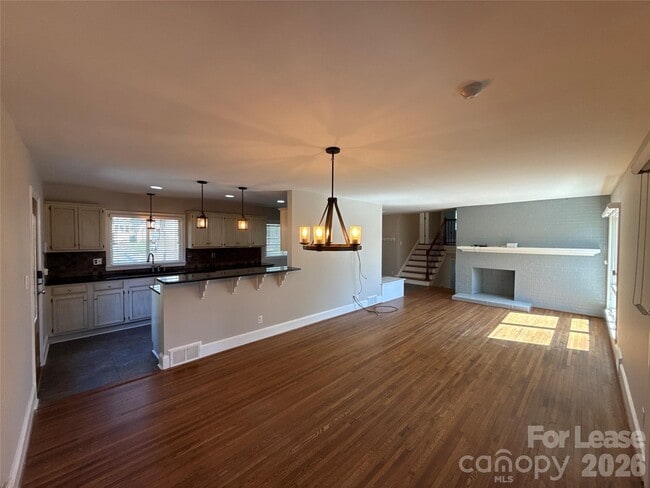 Photo - 2821 Sunset Dr