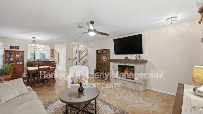Photo - 2909 Ashwood Rd
