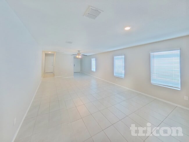 Photo - 6529 Middlebury Dr