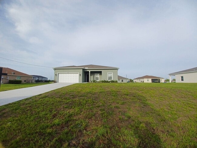 4/2 Single Family Home
