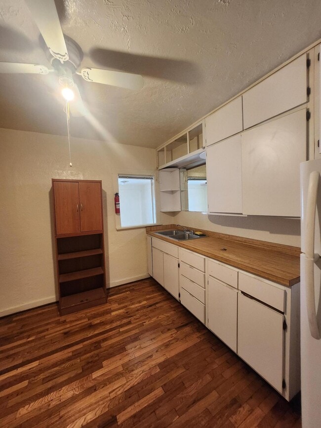 Photo - 1306 Los Tomases Dr NW