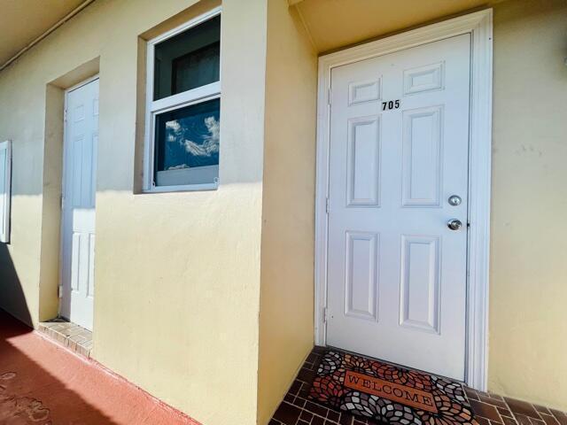 Photo - 1101 Crystal Lake Dr Unit 705
