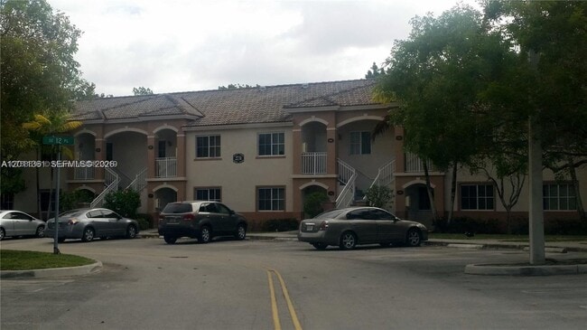 Photo - 1250 SE 28th Ct Unidad 103