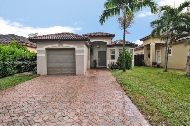 Building Photo - 13721 SW 119th Ave Rental
