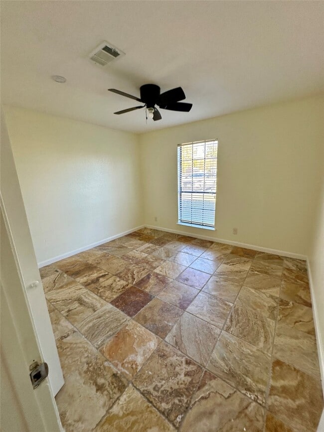 Building Photo - 5142 37th St E