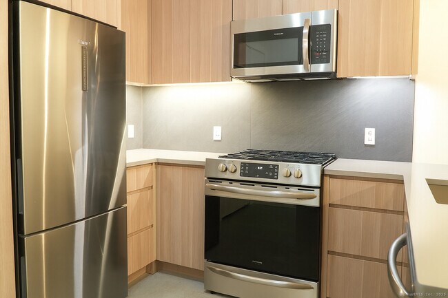 Photo - 267 Main St Unidad 204