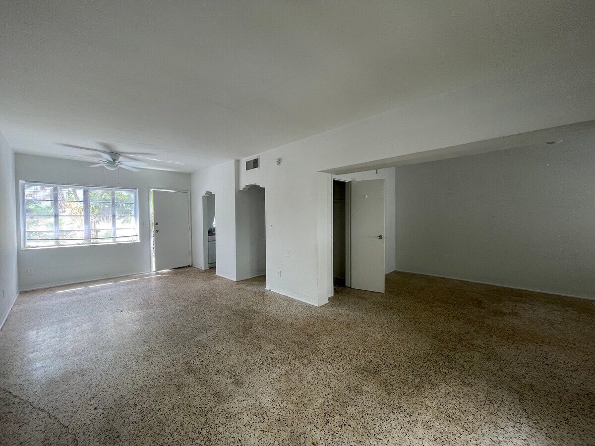 Photo - 1209 SE 2nd St