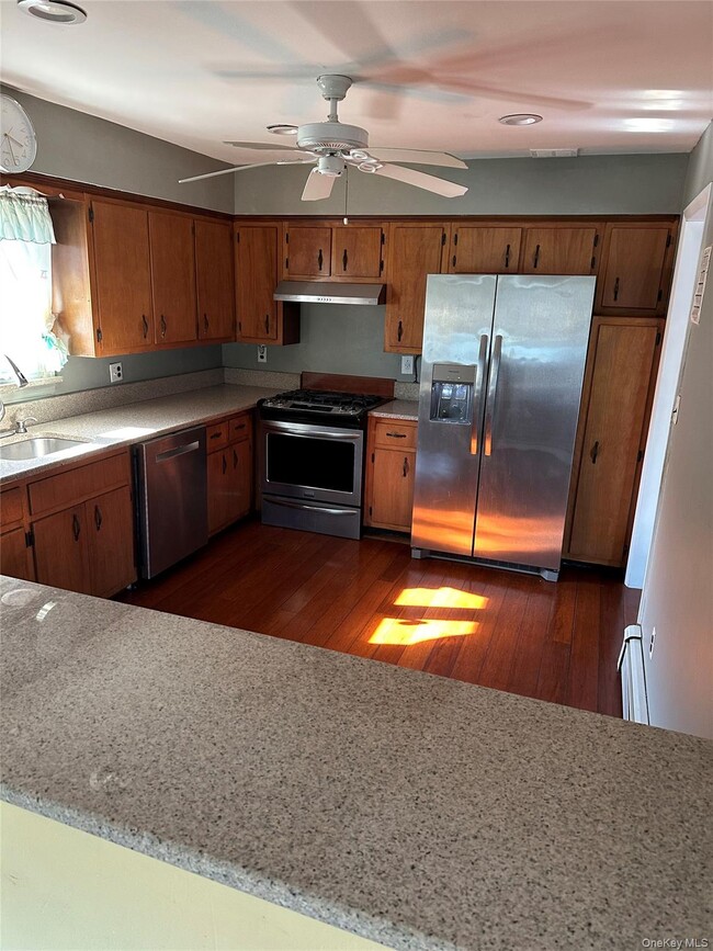 Photo - 401 W Walnut St Unit UPPER