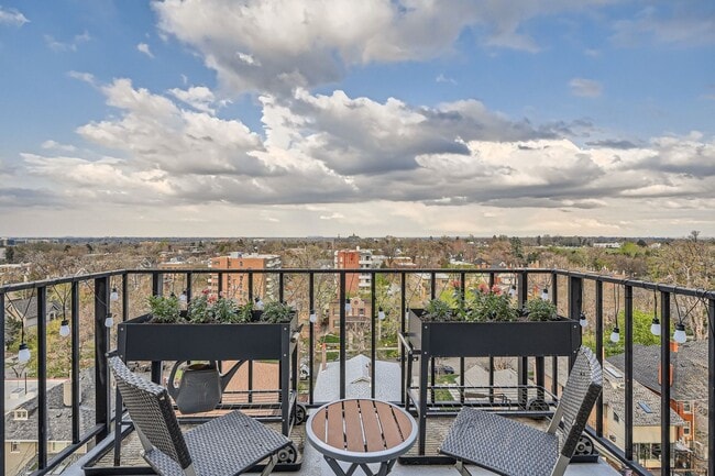 Photo - 1150 Vine St Unit 1006