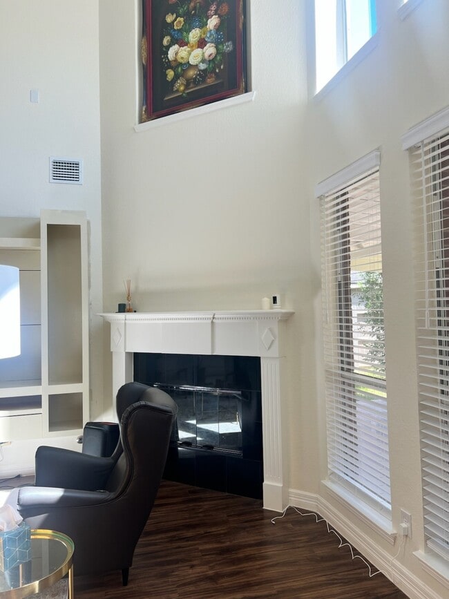 Building Photo - 13407 Schumann Trail