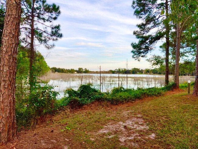 Photo - 1371 Melshire Ave