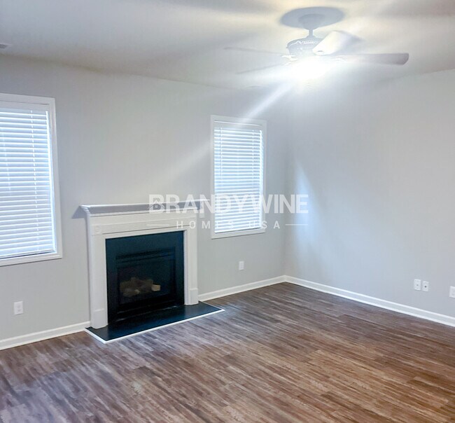 Photo - 2585 Kolb Manor Cir SW