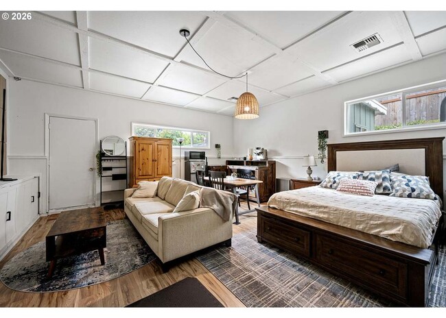 Photo - 1255 E 30th Ave Unit Studio Suite
