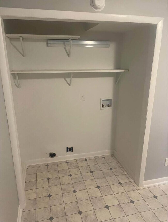 Photo - 470 Highway 70 - B