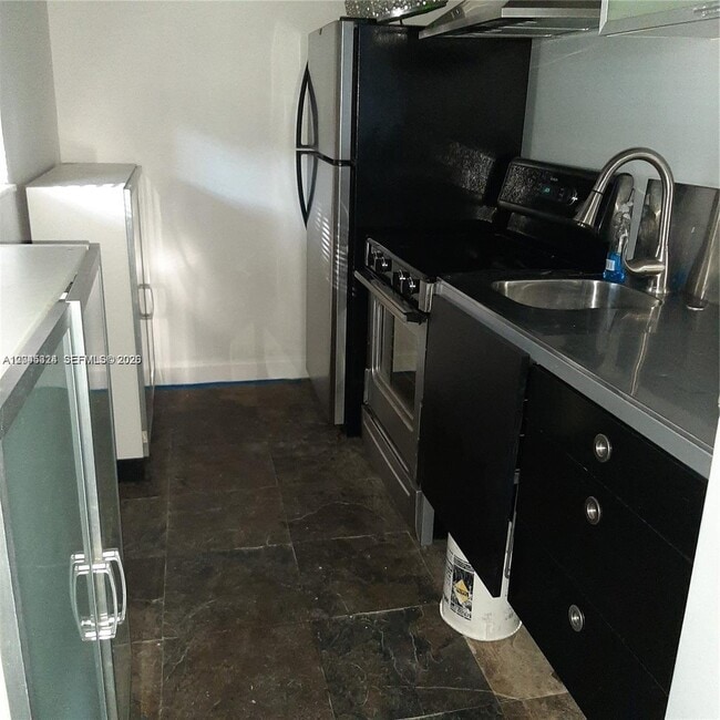 Photo - 645 NE 121st St Unidad 306