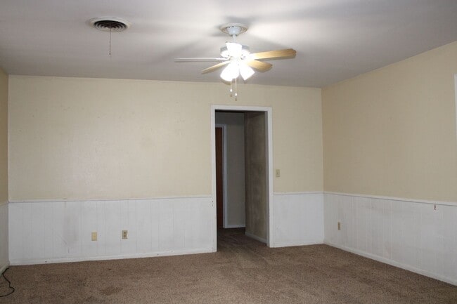 5111 Leland Dr