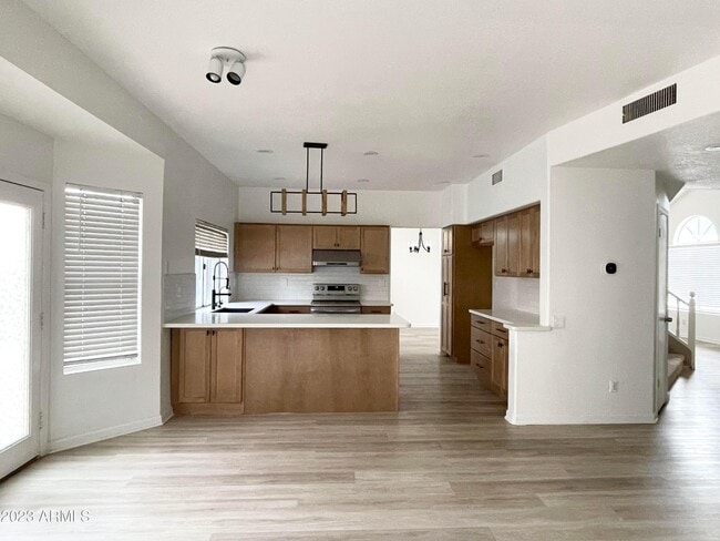 Building Photo - 11417 W Sage Ct