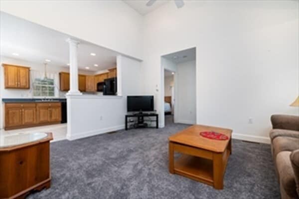 Photo - 367 Rockland St Unit 1