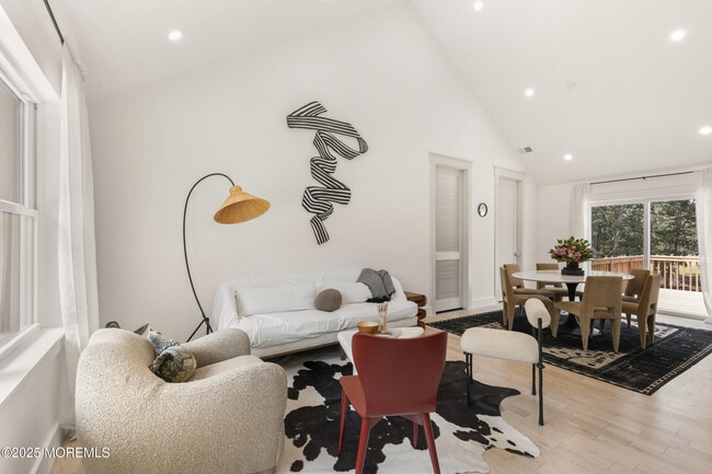 Photo - 1406 Transit Ave