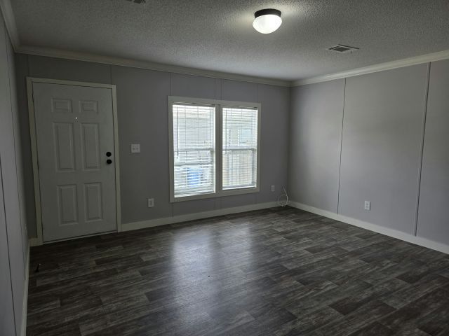 Photo - 210 Birch Ln