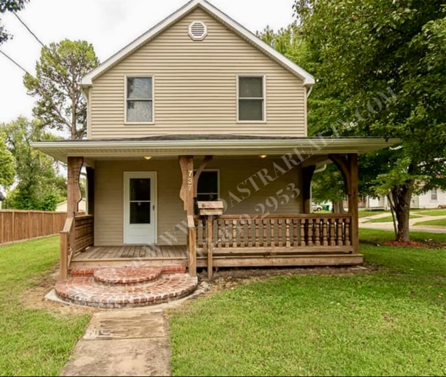 Spacious 3 Bed 3 Bath Home in Osawatomie-C... - Spacious 3 Bed 3 Bath Home in Osawatomie-C...