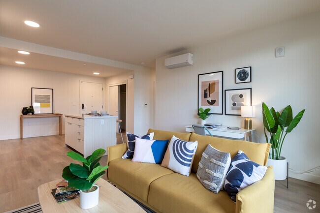 1BR, 1BA - B6