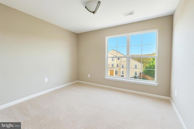 Photo - 44180 Shady Glen Terrace