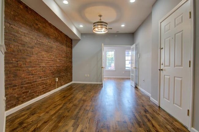 Photo - 285 Bergen Ave Unit 2