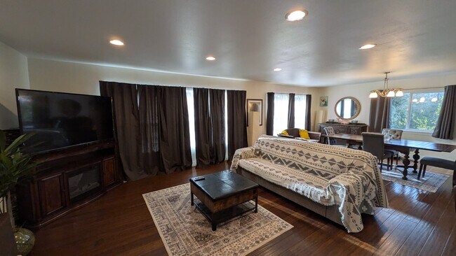 Photo - 7637 28th St W Unidad B
