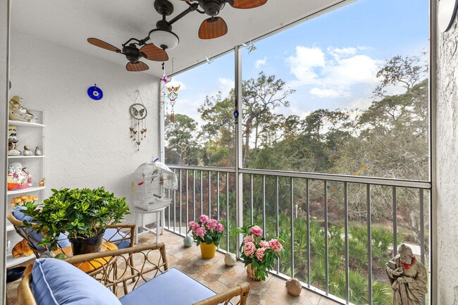 Photo - 2502 SE Anchorage Cove Unidad E-3