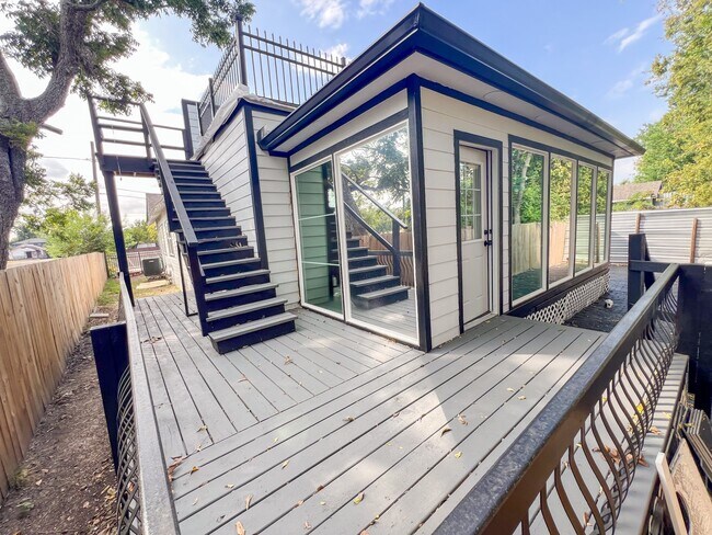 Photo - 4605 Orange St