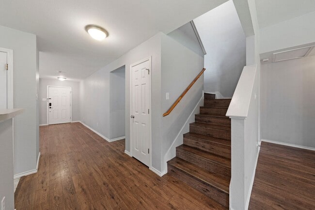 Photo - 2105 Arthur St