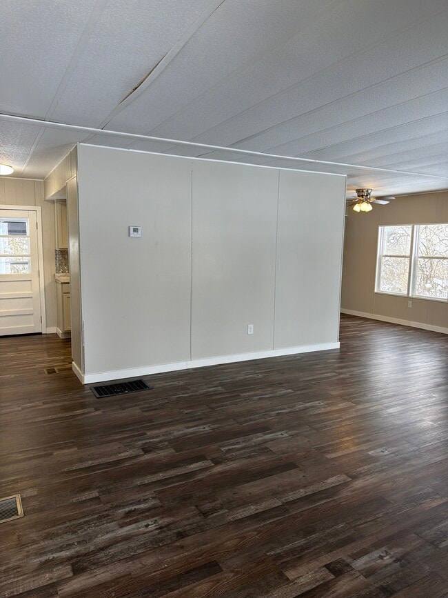 Photo - 208 Slate Hill Rd