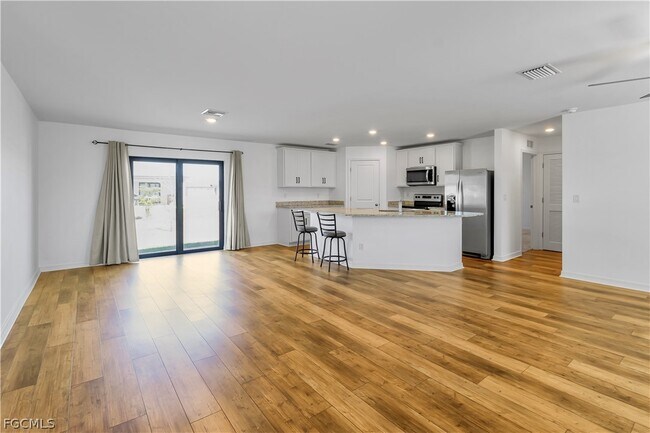 Photo - 185 Yager Cir