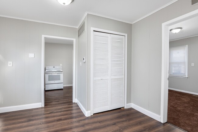 Photo - 11011 Dodge Ave