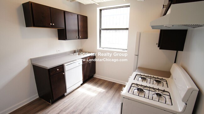 Building Photo - 1532 N Kedzie Ave Unit GC