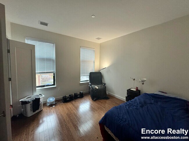 Photo - 77 Thorndike St Unit 206