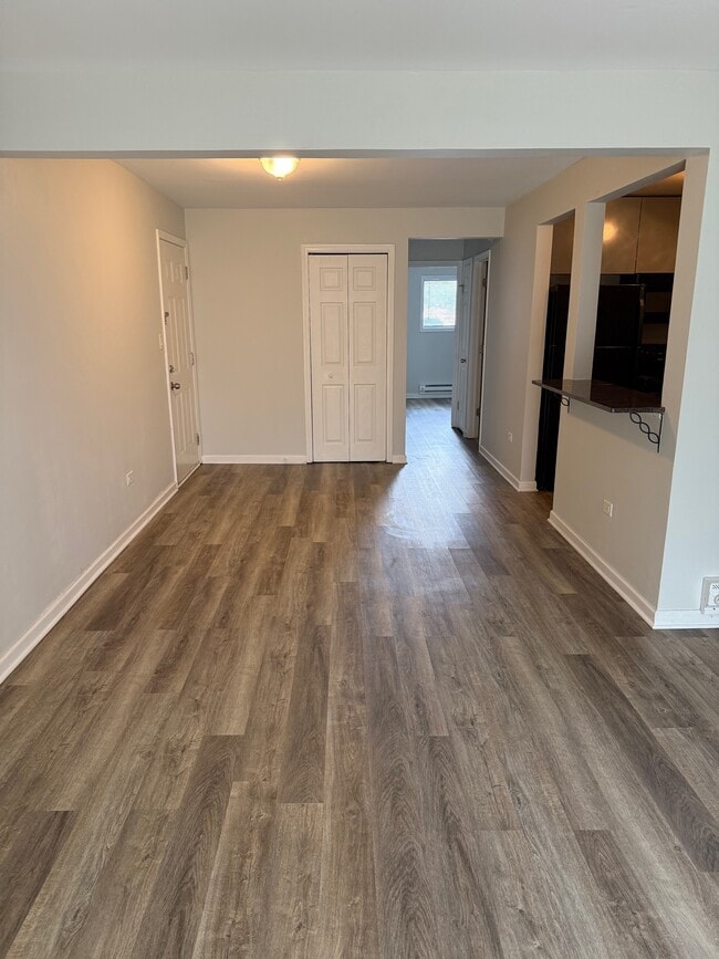 Building Photo - 514 Spruce Dr Unit 1