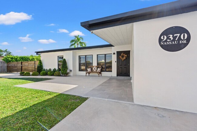 Photo - 9370 Nassau Dr Casa