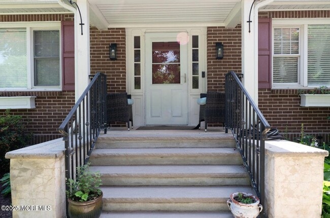 Photo - 1597 N Bay Ave