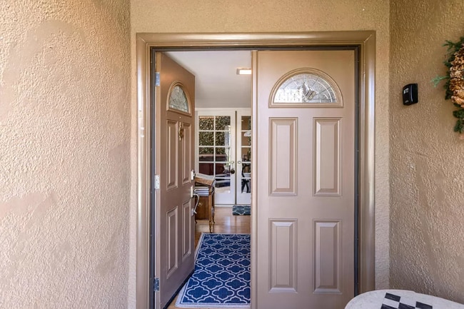 Photo - 14 La Ronda Dr