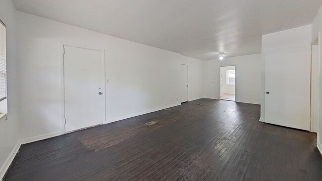 Photo - Charming Apartment with Wood Floors & Convenient Amenities