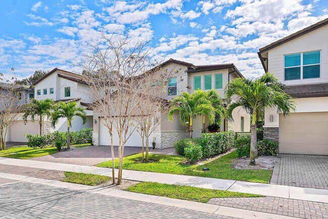 Photo - 4310 Buttonwood Dr