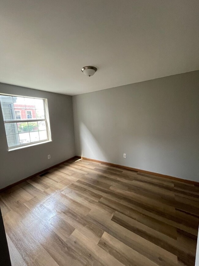 Photo - 2163 Indianola Ave Unit 2163 A