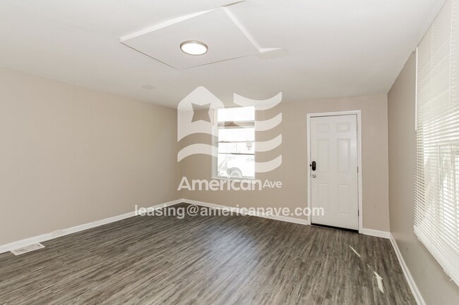 Photo - 305 Pershing Ave