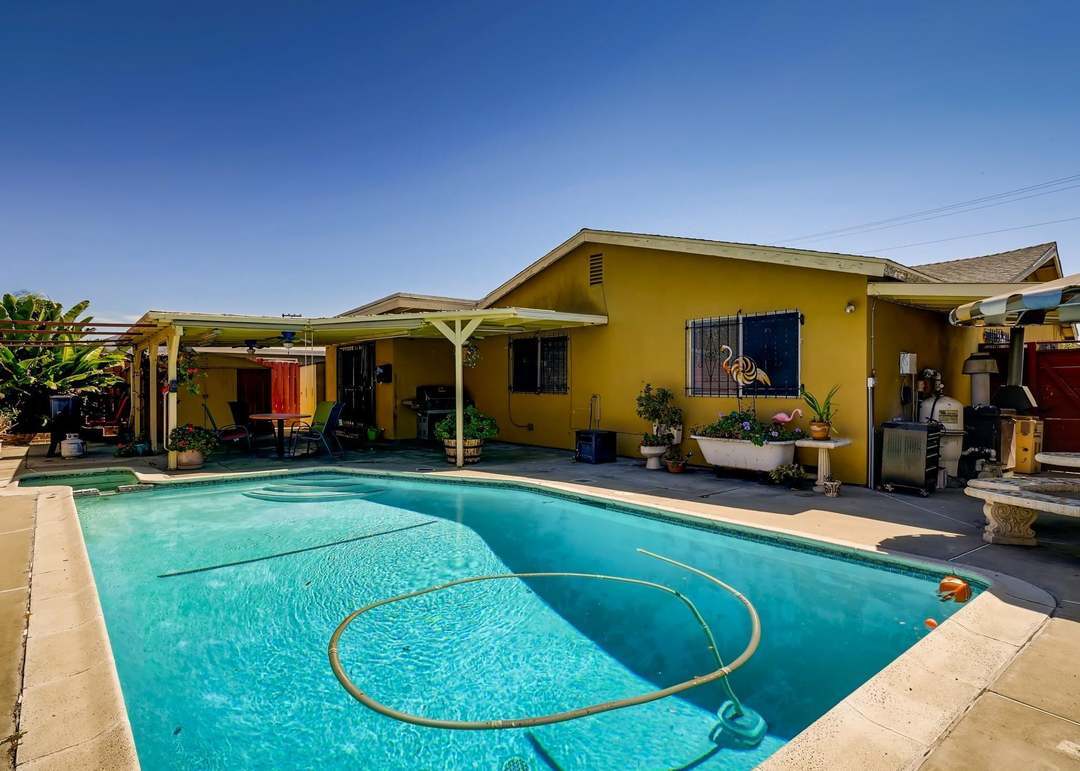 Photo - 8728 Orville St