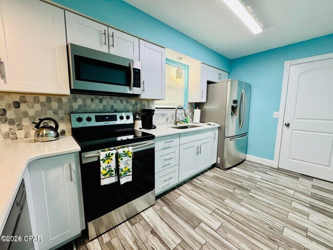 Photo - 3415 W 19th St Unidad 8