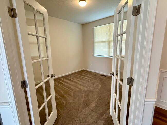 Photo - Spacious 4BR 2B w/ Large Backyard • Full Appliance Kitchen • 2-Car Garage in Pataskala